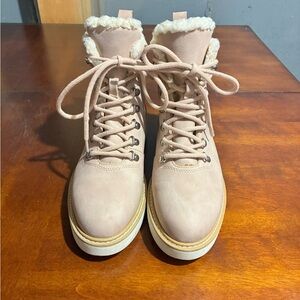 Women's Cream pinkish Lace-Up Boots